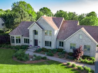 18N316 Sawyer Rd, Dundee, IL 60118