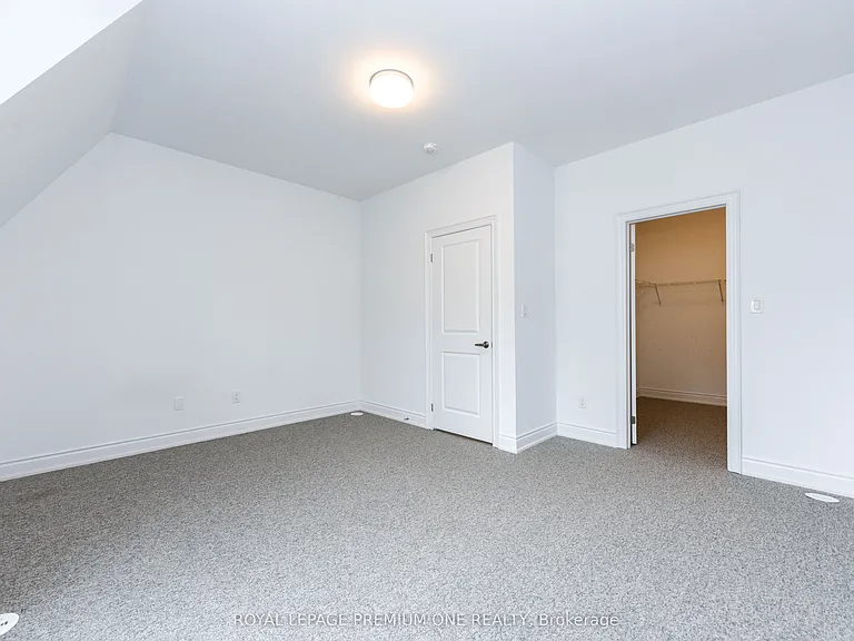35 Lunar Cres #128 — Photo 26