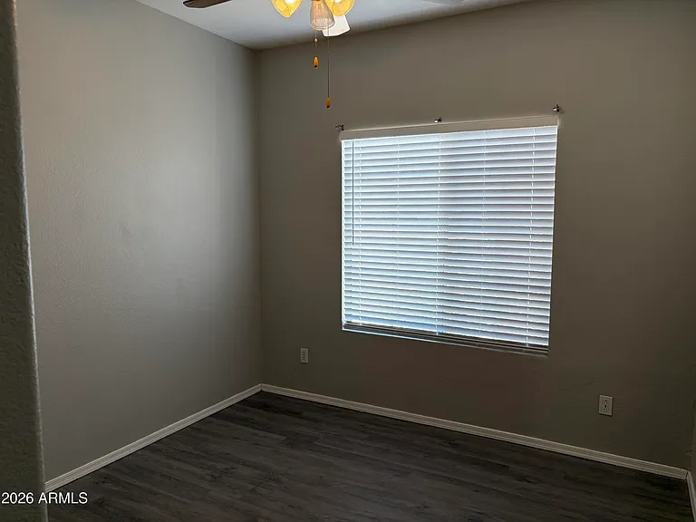 1660 E Gary Dr — Photo 10