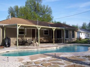 111 N Bennett Ave, Columbus, KS 66725