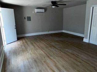 1738 Lee Hall St #B, San Antonio, TX 78201