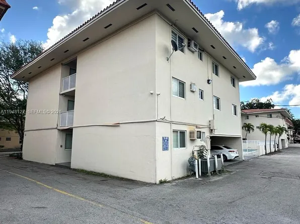 1014 Salzedo St APT 311, Coral Gables, FL 33134