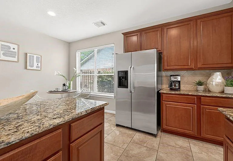 111 S Rocky Point Cir — Photo 16