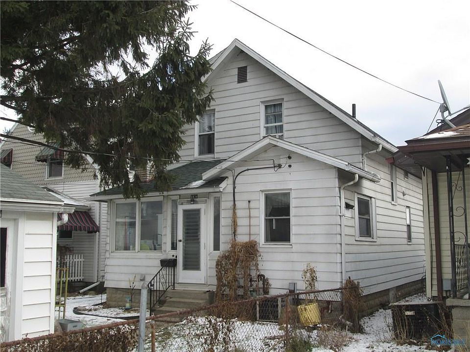 2nd image of 5934 Lakeside Ave
