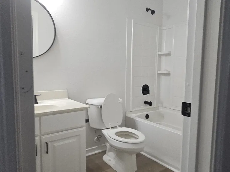 1738 Rock Ridge Dr — Photo 9