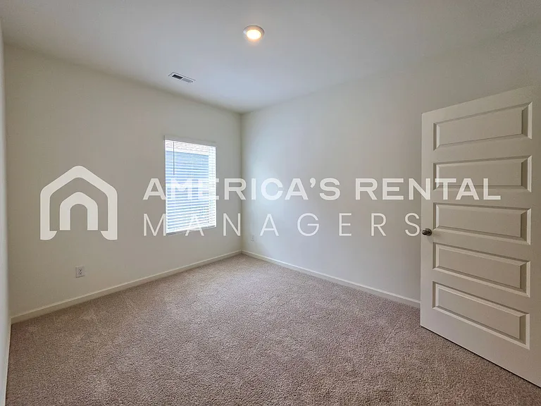 318 Ashland Dr SW — Photo 30