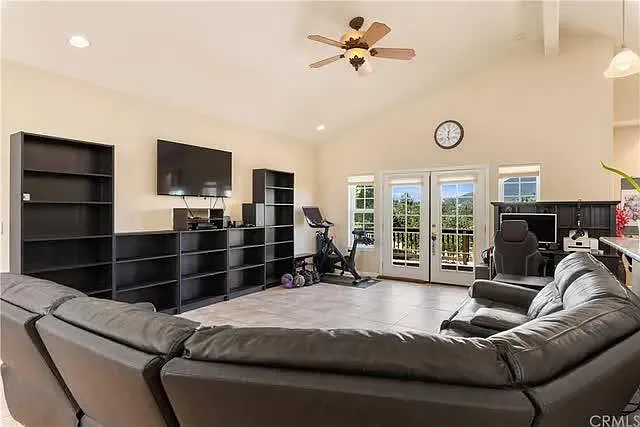 10692 Sunset Ridge Dr — Photo 9