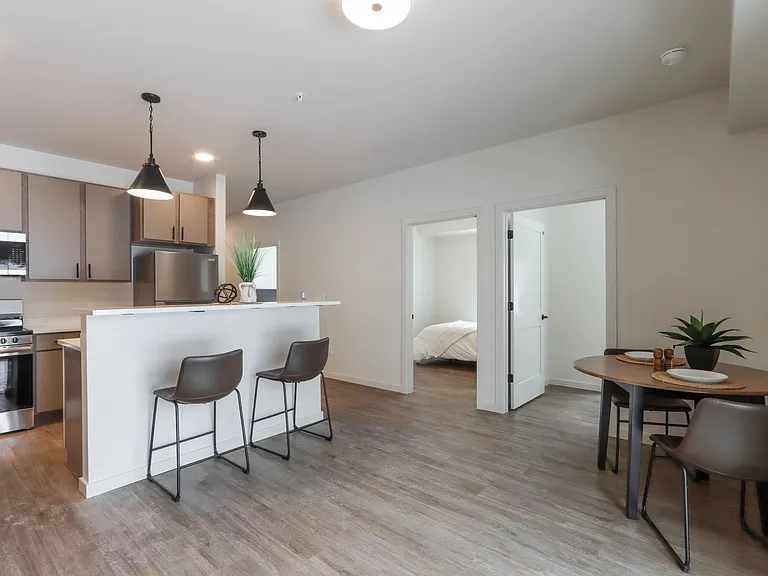 1331 S 8th Ave — Photo 38