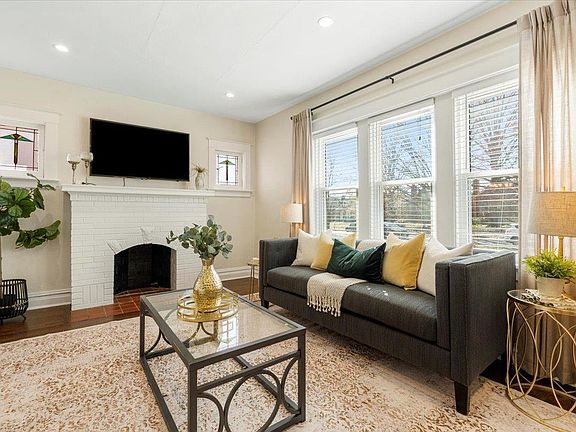 5th image of 6551 Oleatha Ave