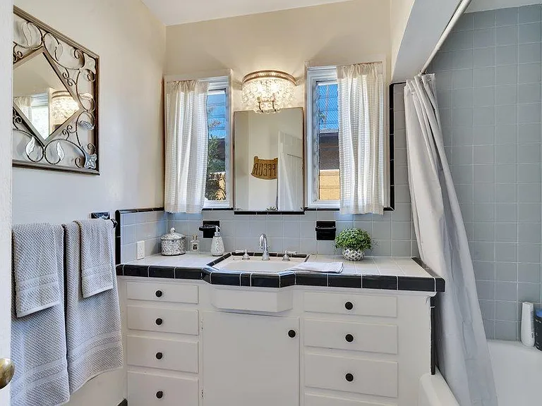 686 N Calle Rolph — Photo 16
