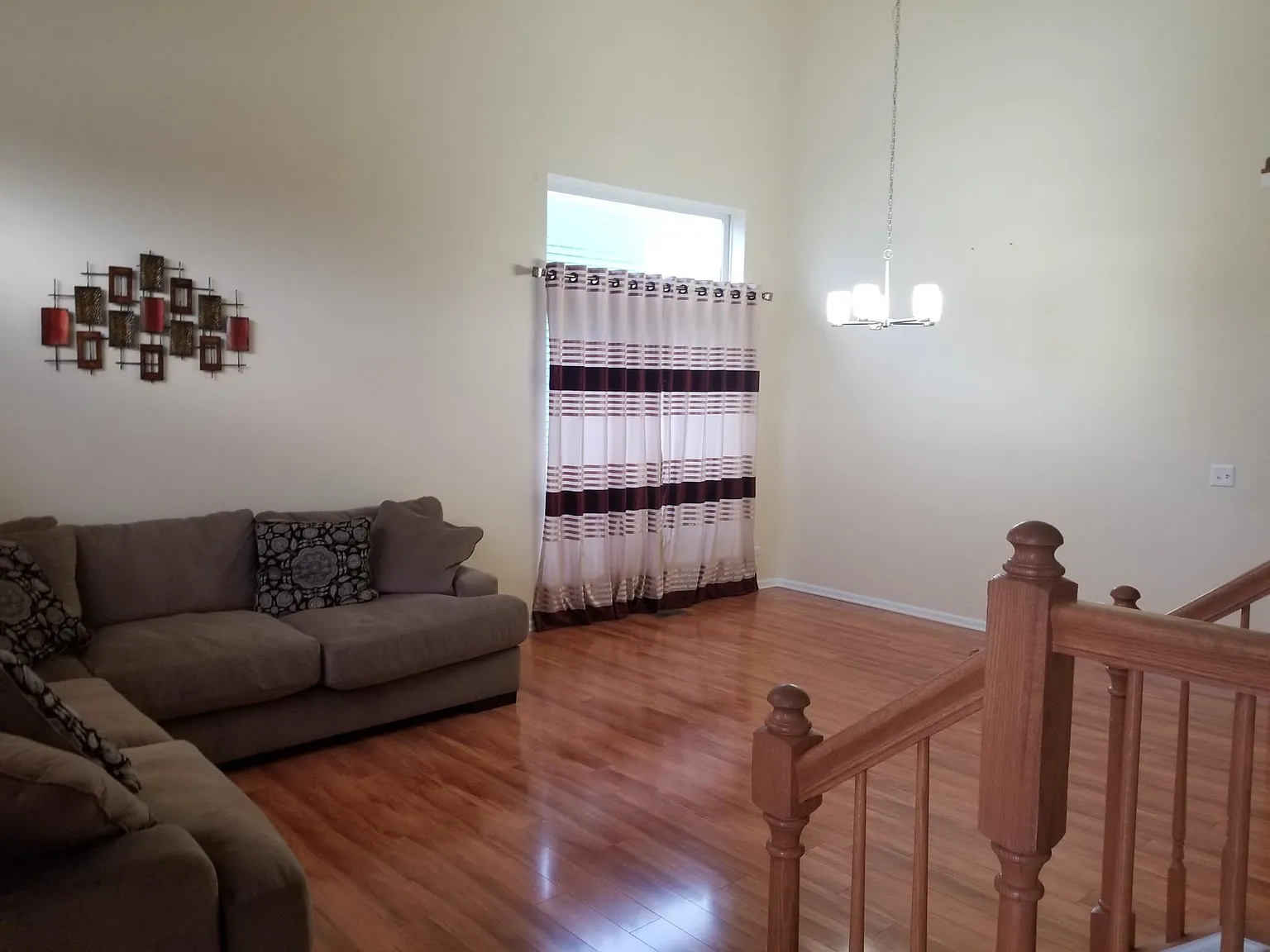 4 bed, 2.5 bath, 2435 sqft, $3,100 — Photo 3