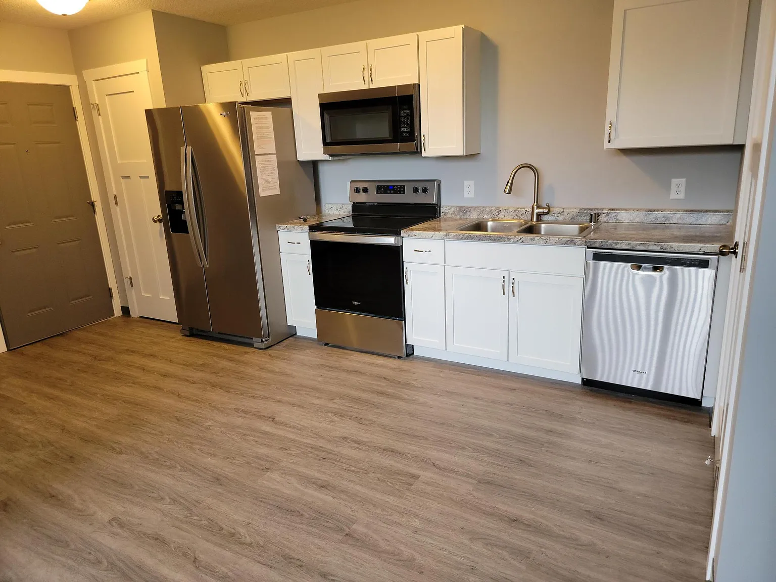 2 bed, 1165 sqft, $900 — Photo 4