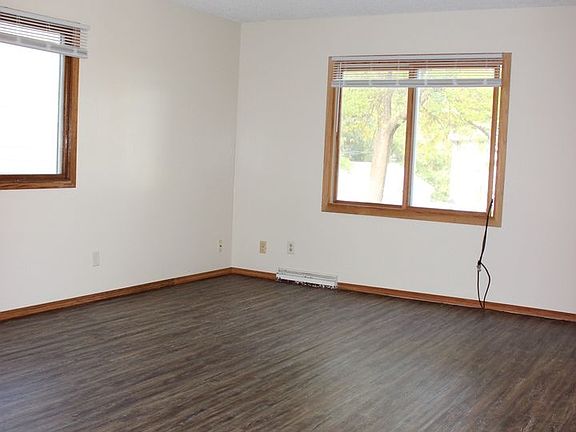 5th image of 506-508 Shadyside Cir #506
