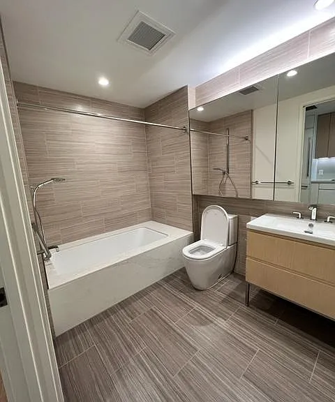 877 Francisco St #1518 — Photo 4