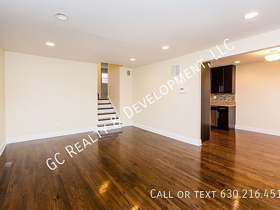 3rd image of 7648 S South Park Ave