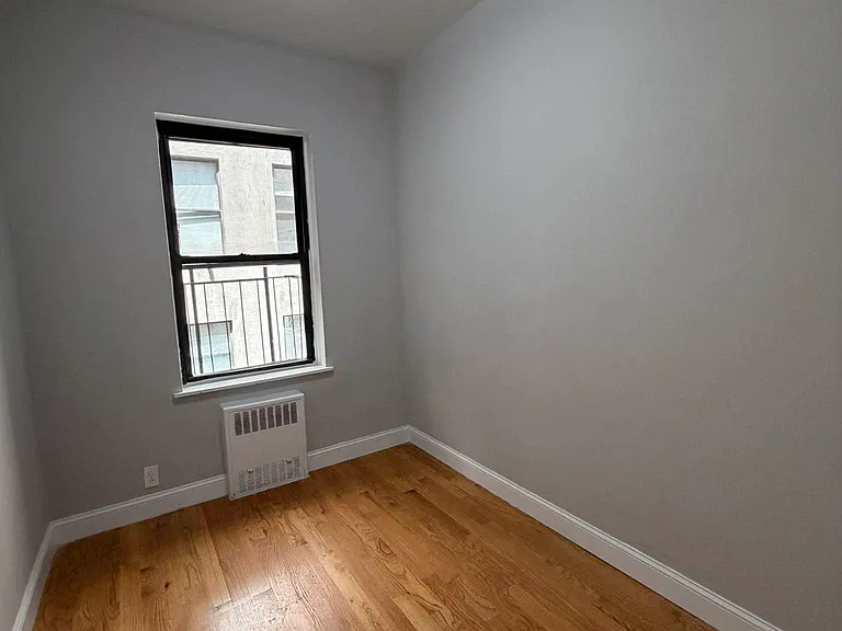 115 E 27th St #3C — Photo 4