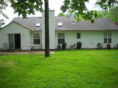 2nd image of 339 Bayberry Dr