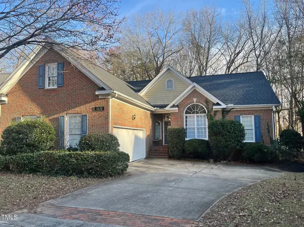1121 Wedgeland Dr, Raleigh, NC 27615