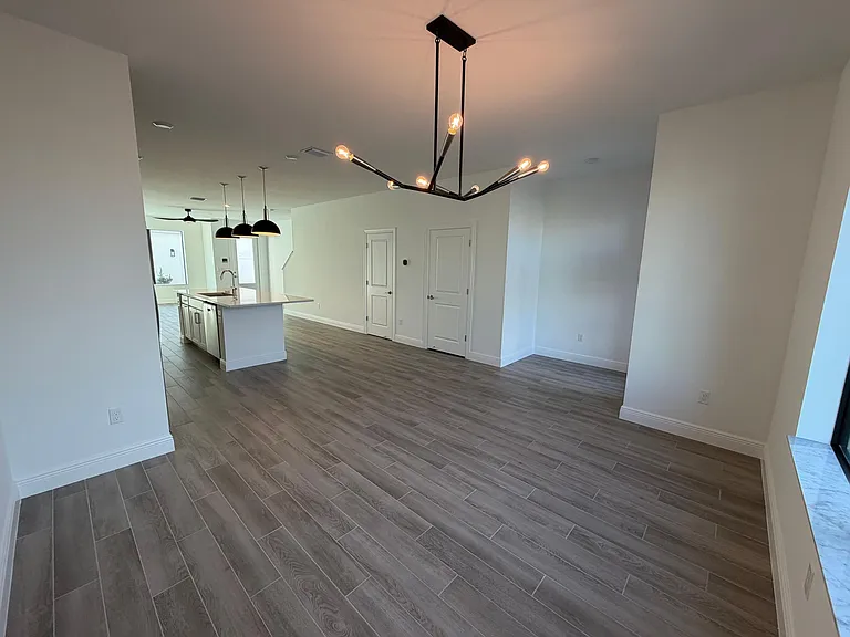 7528 SW Hosford St — Photo 7