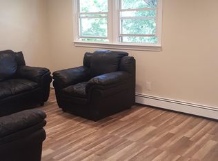 (Undisclosed Address), Saddle Brook, NJ 07663