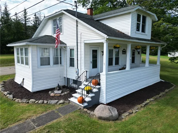 2885 Larchwood Dr, Wellsville, NY 14895