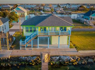 208 Ridge Harbor Dr, Rockport, TX 78382