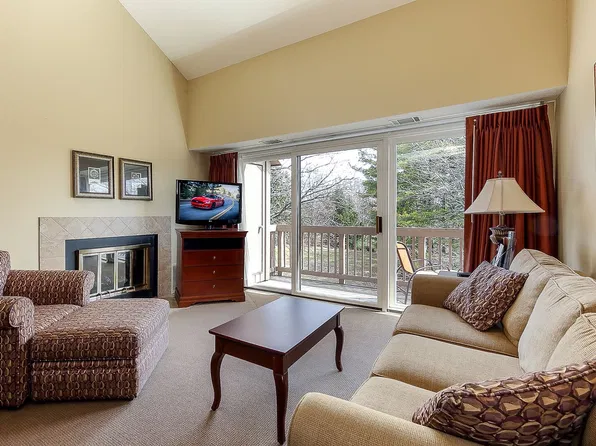 5569 Golfview Ct #5569, Williamsburg, MI 49690
