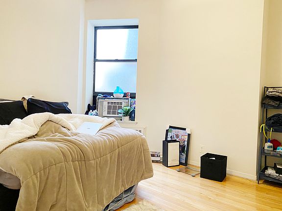 5th image of 415 E 90th St #1H
