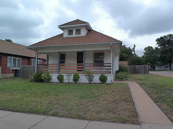 903 N Washington Ave, Wellington, KS 67152