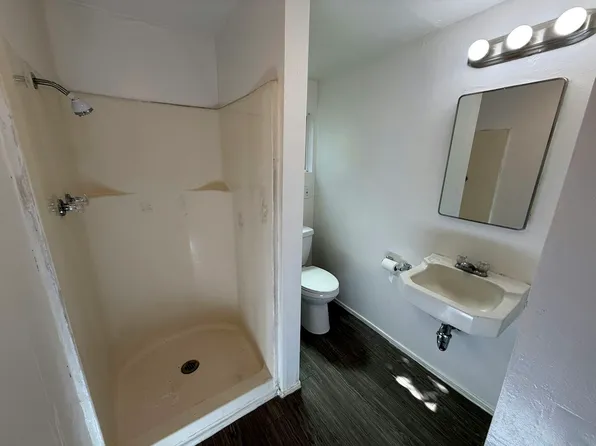 5530 Enrico Blvd, Sacramento, CA 95820