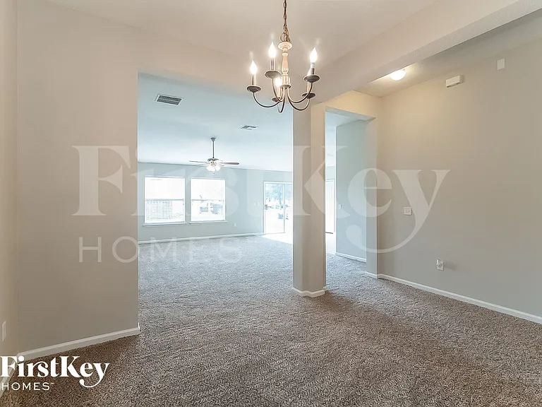 2878 Woodstone Dr — Photo 6