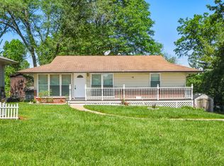 721 Montego Dr, Saint Louis, MO 63126
