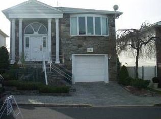 1612 Richmond Rd, Staten Island, NY 10304