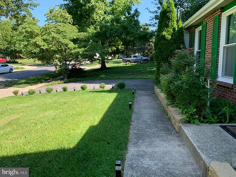 20328 Watkins Meadow Dr — Photo 3