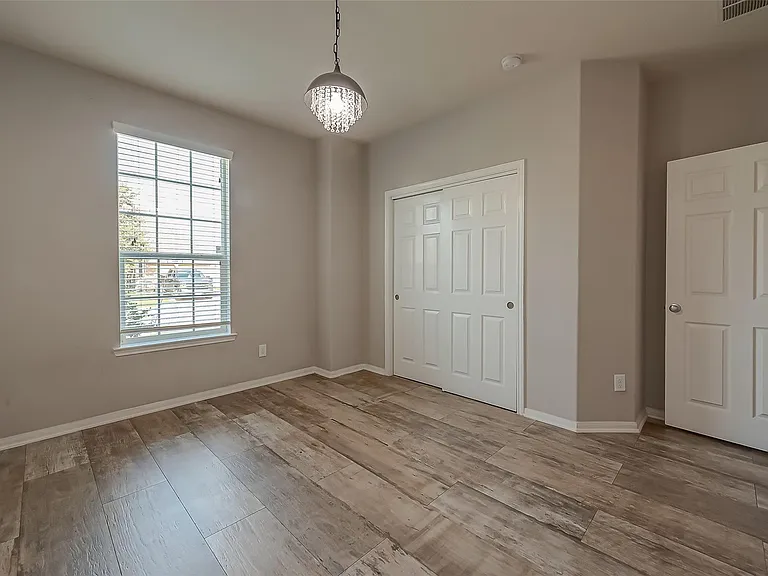 8306 Hampton Bay Dr — Photo 23