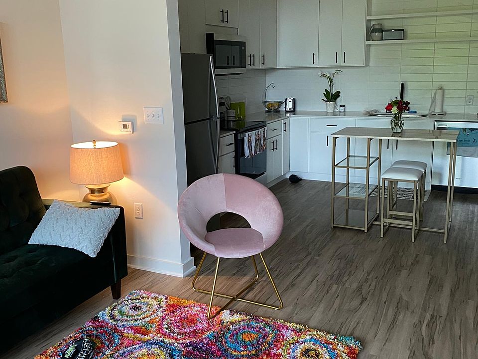 2nd image of 2020 City Vista Way