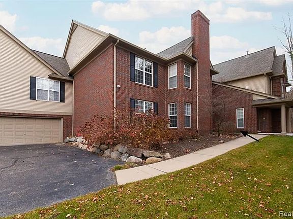 3rd image of 28460 Carlton Way Dr #52