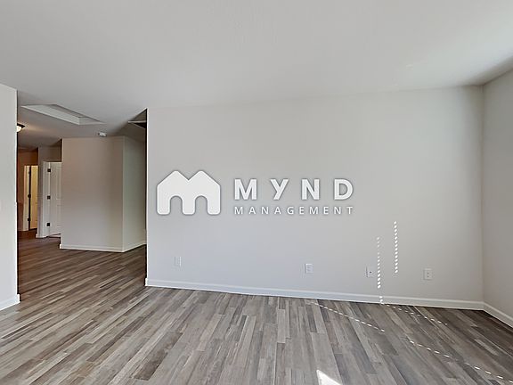 3rd image of 107 W Impala Pl