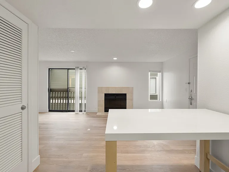 AVIA Lofts on Parkway — Photo 91