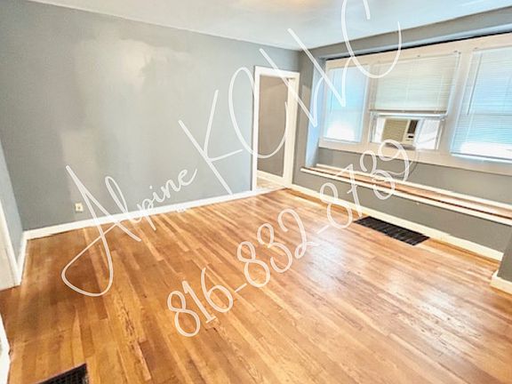 2nd image of 425 Cypress Ave