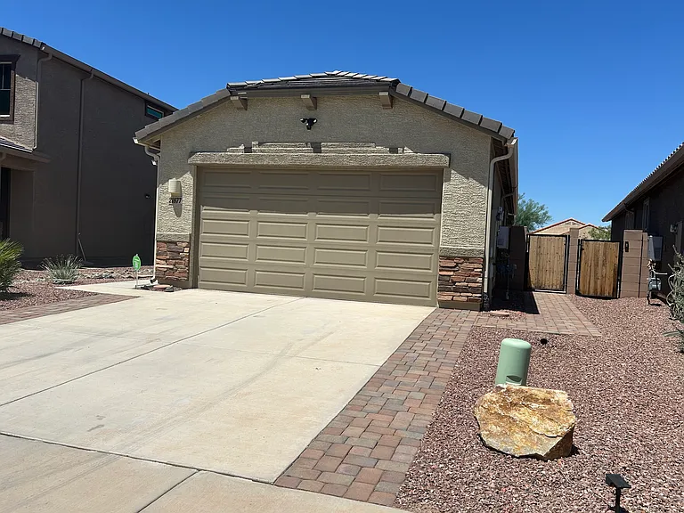 21877 E Thunderhead Dr — Photo 2