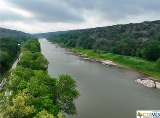 159 N River Rd, Lampasas, TX 76550