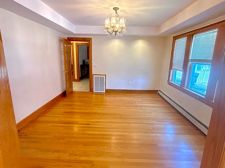 18 Silk St #1 — Photo 3