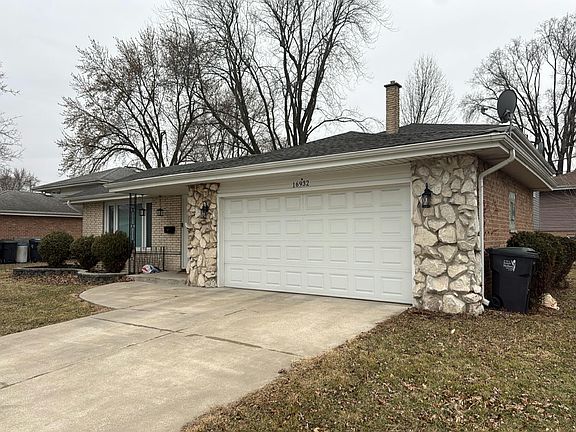 2nd image of 16932 Kimbark Ave