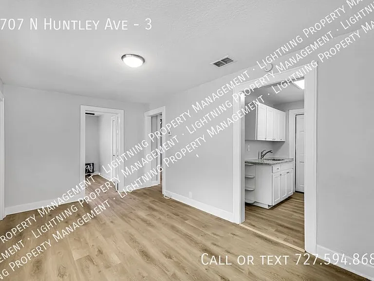 7707 N Huntley Ave #3 — Photo 2