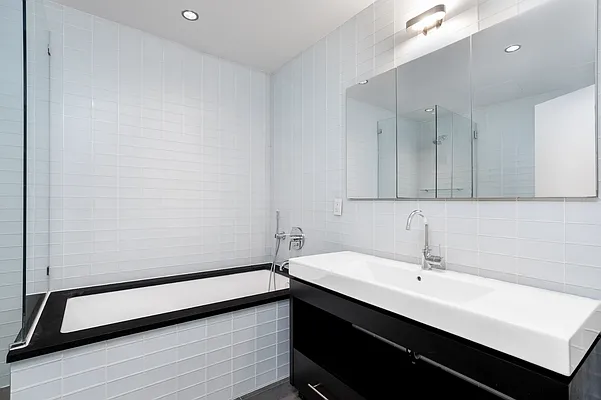 Rented by Platinum Properties | media 7