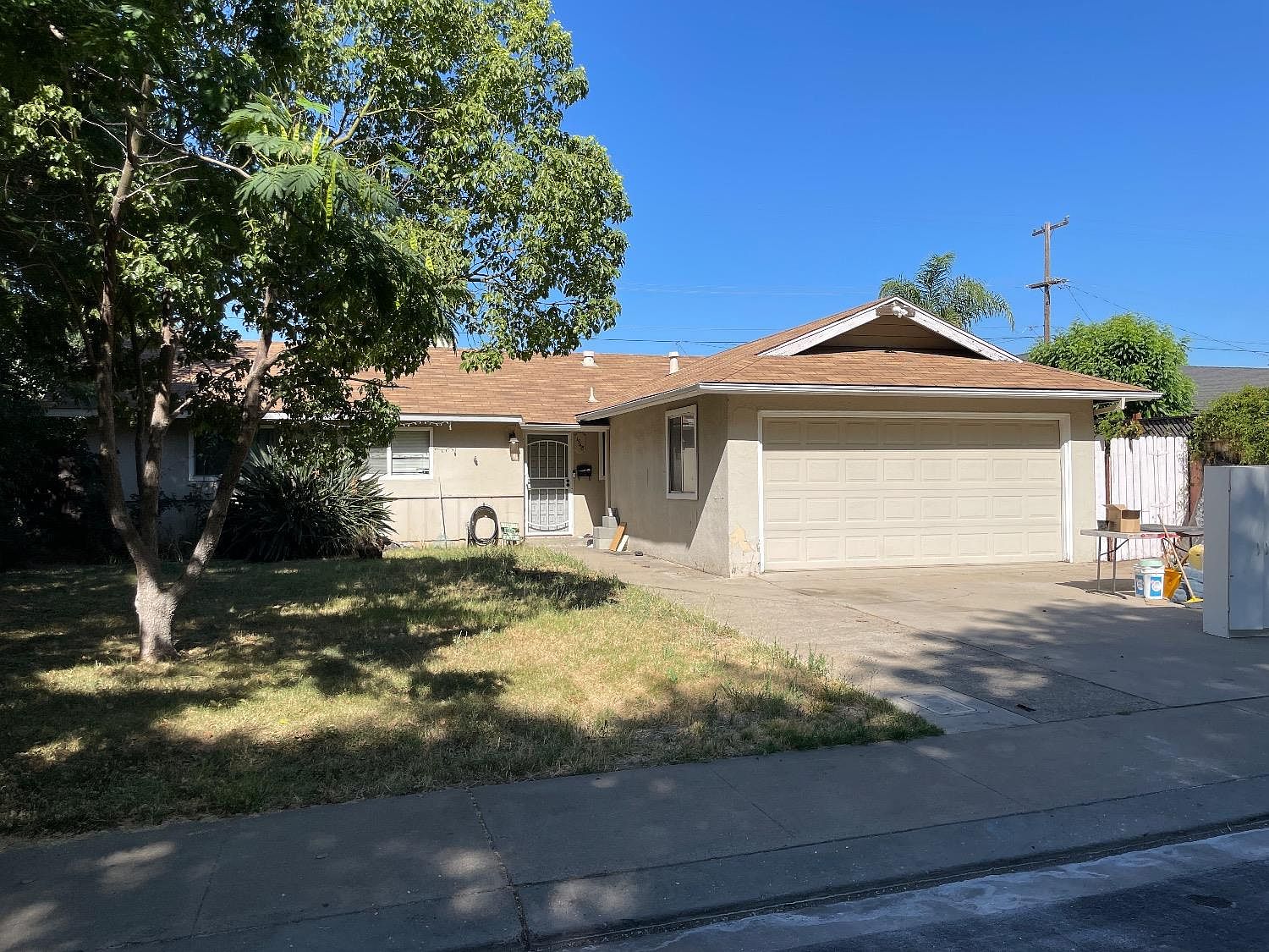 1948 Debonaire Dr, Modesto, CA 95350 | Zillow