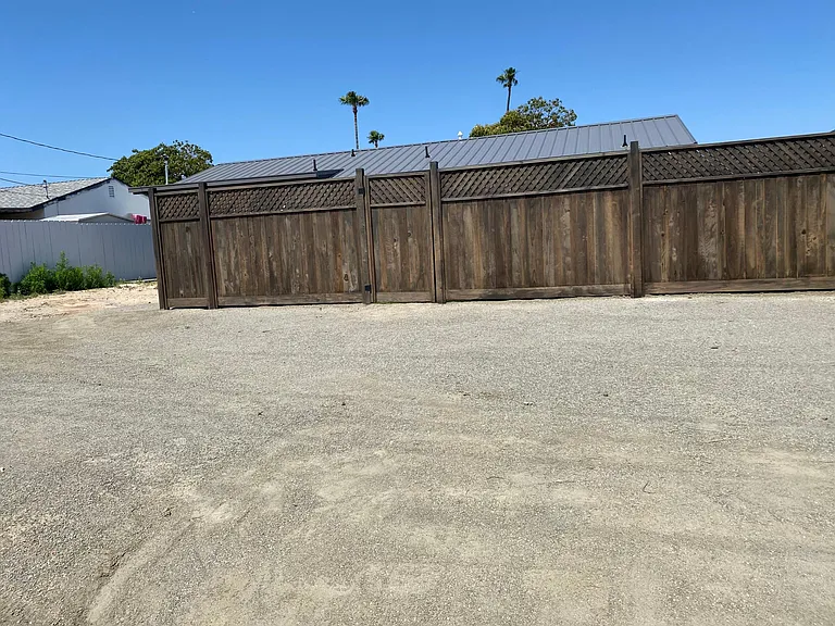 4212 Clairemont Dr — Photo 19