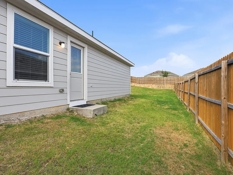 9712 Trusler Rd — Photo 31