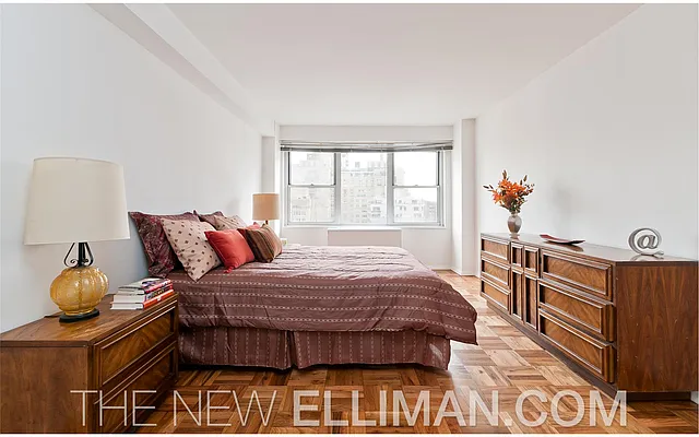 Sold by Douglas Elliman | media 19